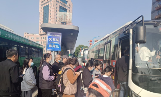 鷹潭公交:多措并舉 有力保障市民旅遊出(chū)行
