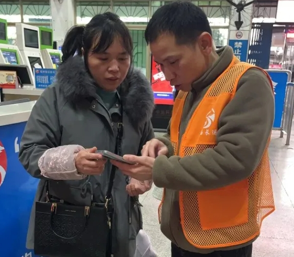 撫州長運:客運中心分公司開展景區直通車推廣活動