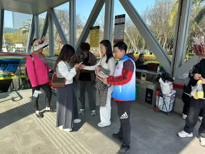 南昌全域旅遊集散中心開展精品一(yī / yì /yí)日遊地(dì / de)推宣傳